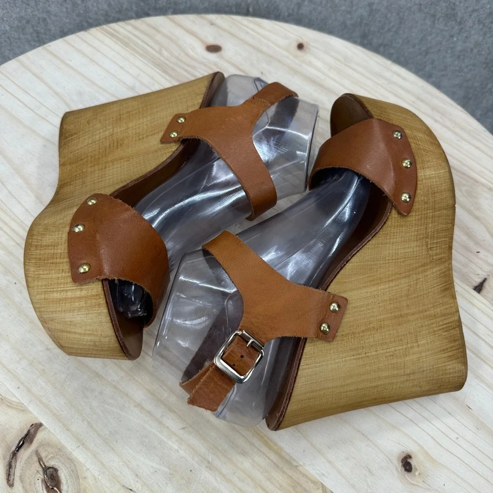 Seychelles Ciao Wedge Sandals Womens 8.5 Brown Leather Wood Platform Studded